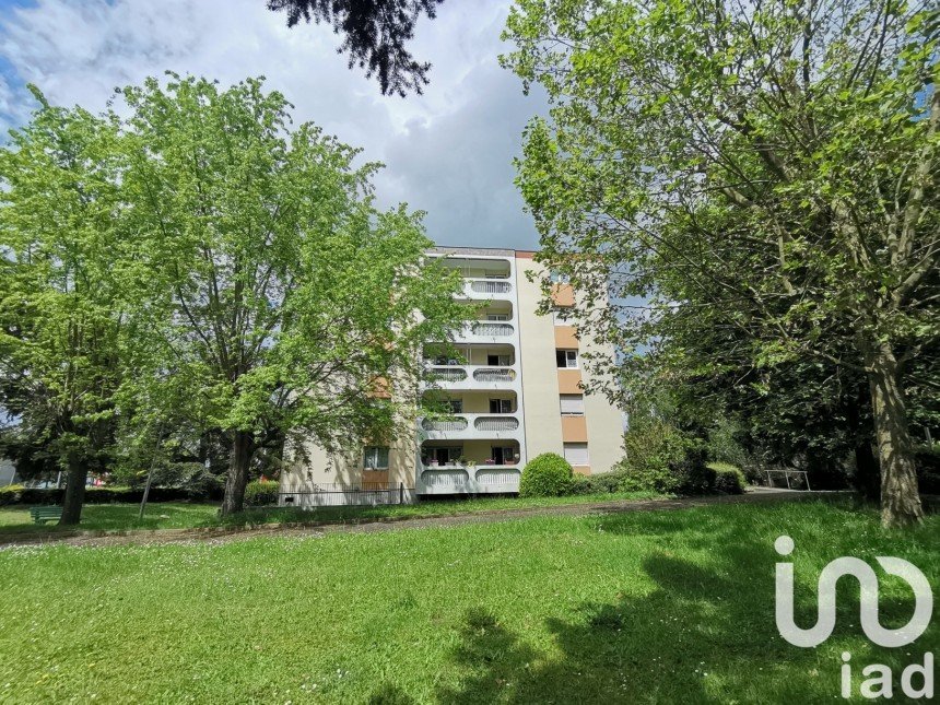 Apartment 3 rooms of 76 m² in Chartres (28000)