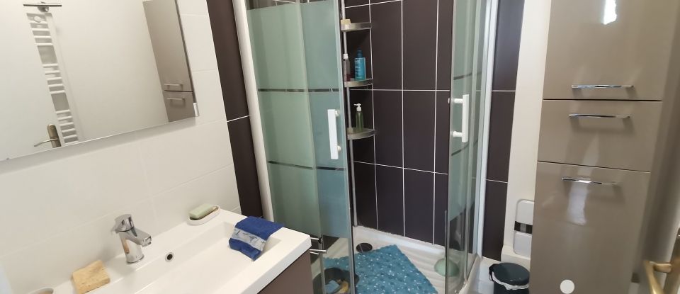 Apartment 3 rooms of 76 m² in Chartres (28000)