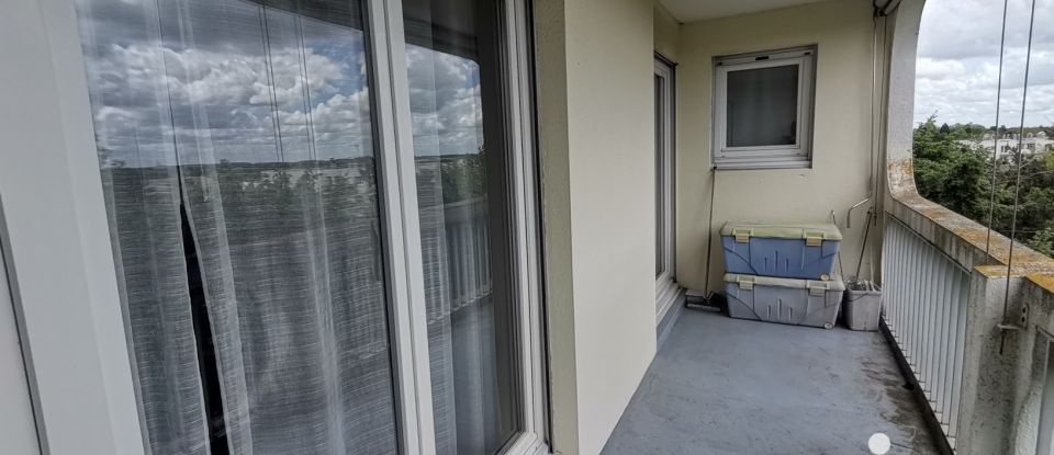 Apartment 3 rooms of 76 m² in Chartres (28000)