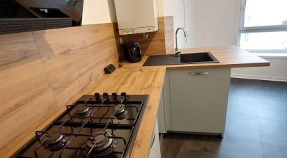 Apartment 3 rooms of 76 m² in Tarbes (65000)