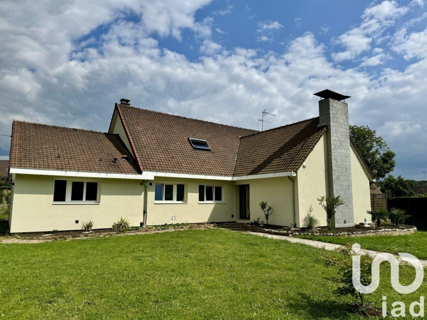 Architectural house 7 rooms of 250 m² in Cinqueux (60940)