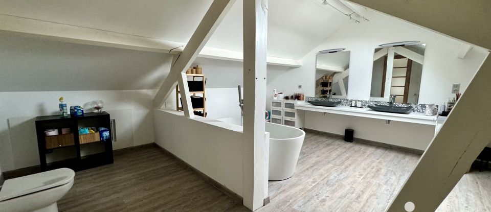 Architectural house 7 rooms of 250 m² in Cinqueux (60940)