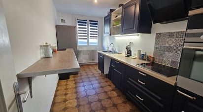 Apartment 4 rooms of 83 m² in Le Havre (76620)