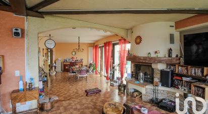Traditional house 6 rooms of 225 m² in Serres-Castet (64121)