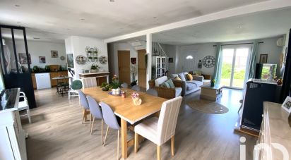 Maison 8 pièces de 154 m² à Saint-Pierre-lès-Nemours (77140)
