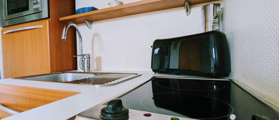 Studio 1 room of 14 m² in Asnières-sur-Seine (92600)
