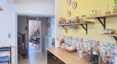Maison rustique 10 pièces de 296 m² à Giroussens (81500)
