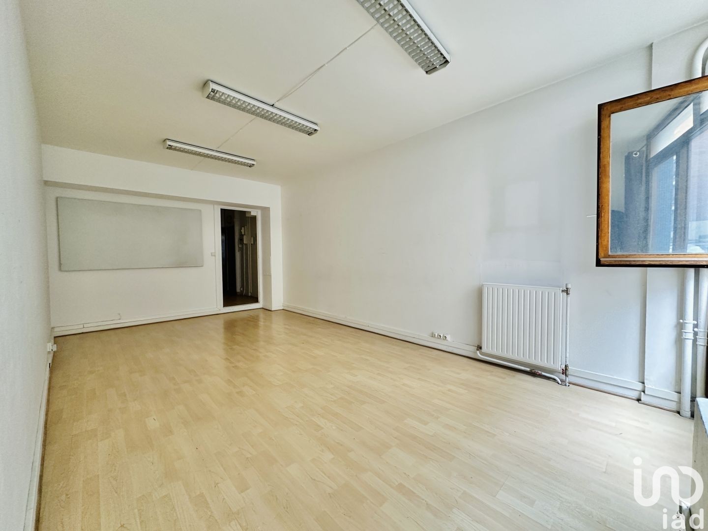 Local d'activités PARIS 37 1547802
