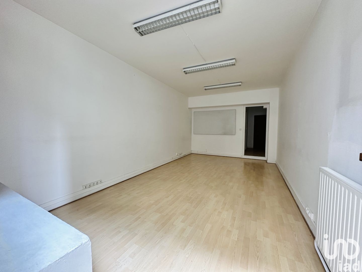 Local d'activités PARIS 37 1547802