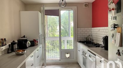 Apartment 4 rooms of 84 m² in Gières (38610)