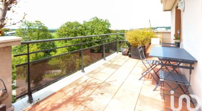 Apartment 4 rooms of 67 m² in Saint-Cloud (92210)
