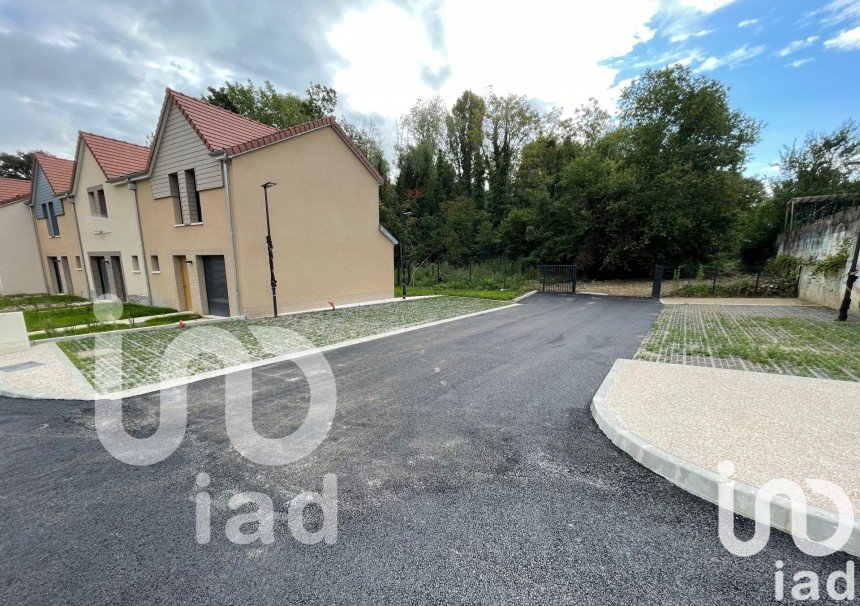 Maison 4 pièces de 82 m² à La Queue-en-Brie (94510)