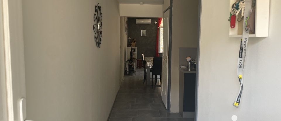 Maison de village 7 pièces de 122 m² à Pépieux (11700)