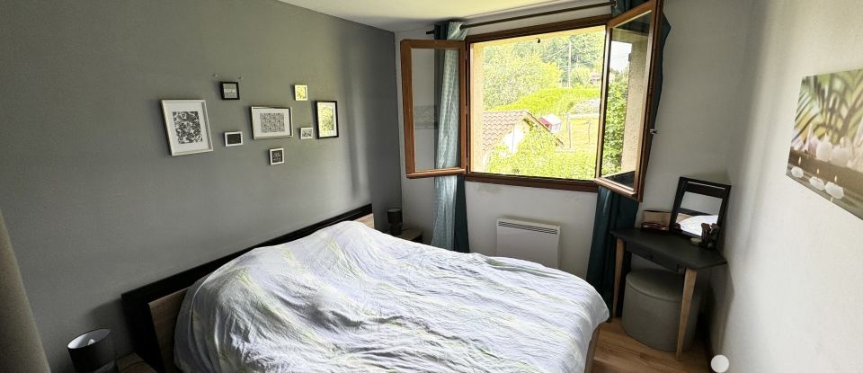 Traditional house 4 rooms of 84 m² in Latronquière (46210)
