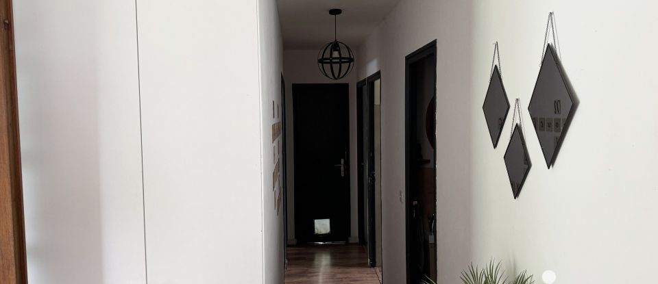 Traditional house 4 rooms of 84 m² in Latronquière (46210)