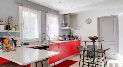 Maison 5 pièces de 149 m² à Rosny-sur-Seine (78710)