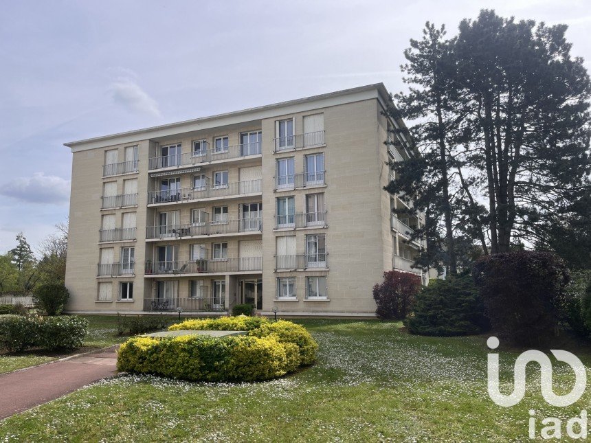 Apartment 3 rooms of 73 m² in Compiègne (60200)