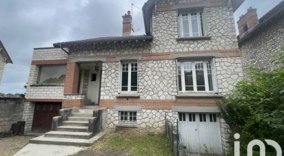 Maison 6 pièces de 138 m² à Saint-Pierre-lès-Nemours (77140)