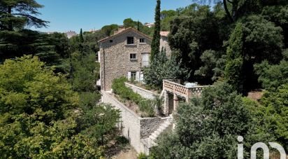Maison 13 pièces de 303 m² à Nyons (26110)