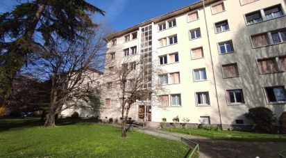 Apartment 3 rooms of 63 m² in Chambéry (73000)