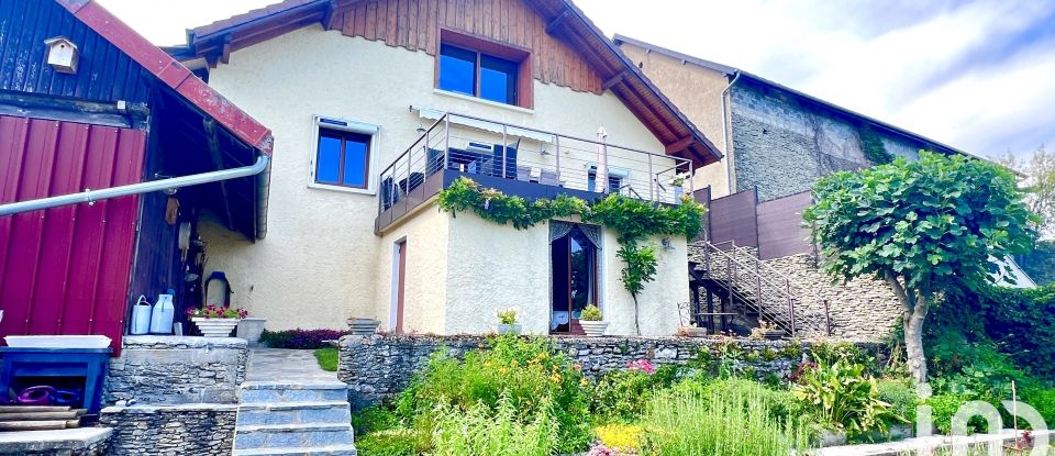 Country home 5 rooms of 130 m² in Bassy (74910)
