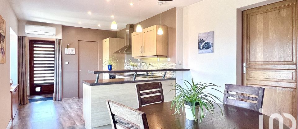 Country home 5 rooms of 130 m² in Bassy (74910)