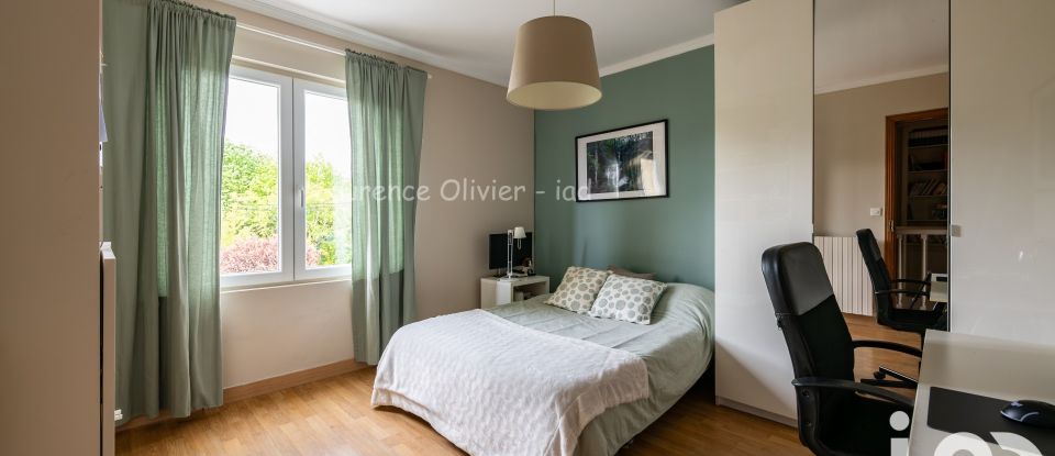 Maison 8 pièces de 183 m² à Saint-Maur-des-Fossés (94210)