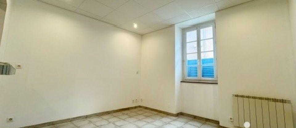 Apartment 2 rooms of 31 m² in Pau (64000)