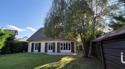 Traditional house 6 rooms of 150 m² in Bures-sur-Yvette (91440)