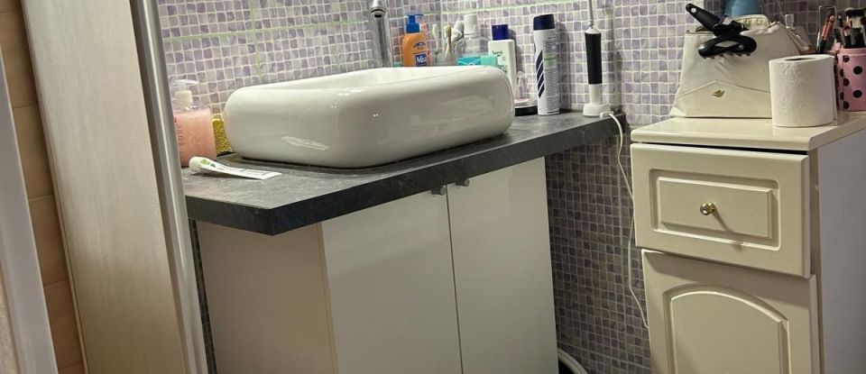 Studio 1 room of 20 m² in La Valette-du-Var (83160)