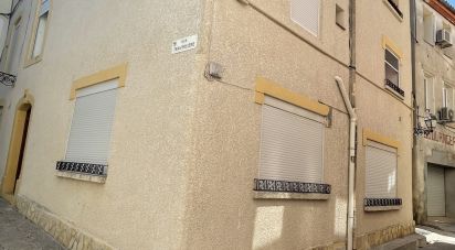 Maison traditionnelle 9 pièces de 238 m² à Sigean (11130)