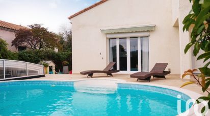 Maison 7 pièces de 229 m² à Paulhan (34230)