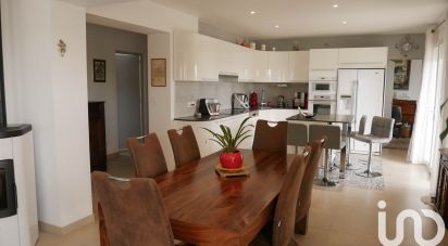 Maison 7 pièces de 229 m² à Paulhan (34230)