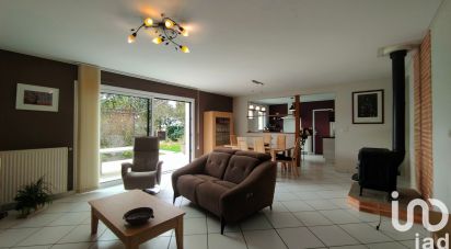 Maison traditionnelle 7 pièces de 153 m² à Mortagne-sur-Sèvre (85290)