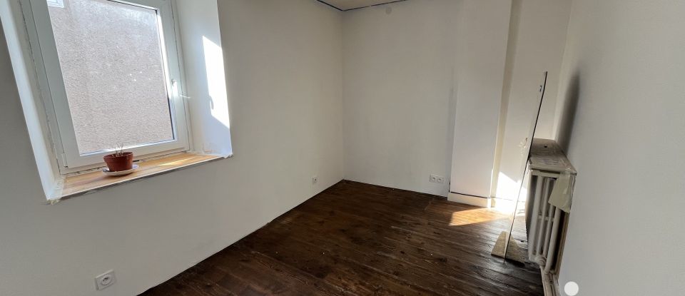 Traditional house 4 rooms of 94 m² in Saint-Germain-Laval (42260)