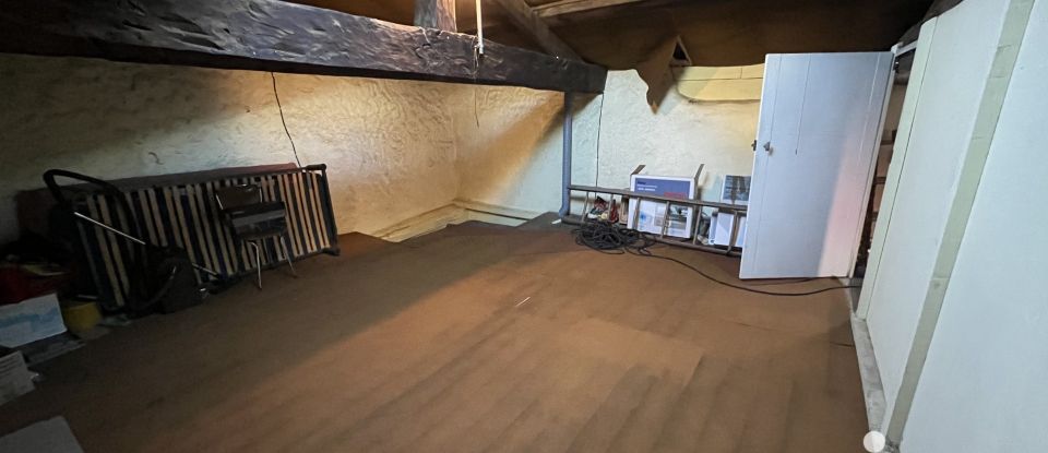 Traditional house 4 rooms of 94 m² in Saint-Germain-Laval (42260)