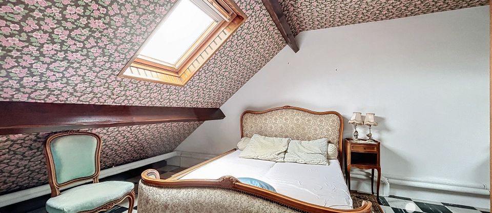 Traditional house 7 rooms of 102 m² in Saint-Memmie (51470)