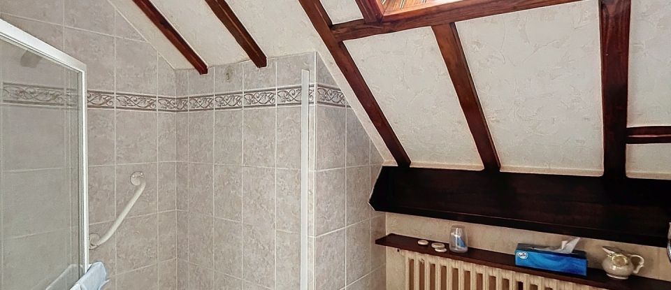 Traditional house 7 rooms of 102 m² in Saint-Memmie (51470)