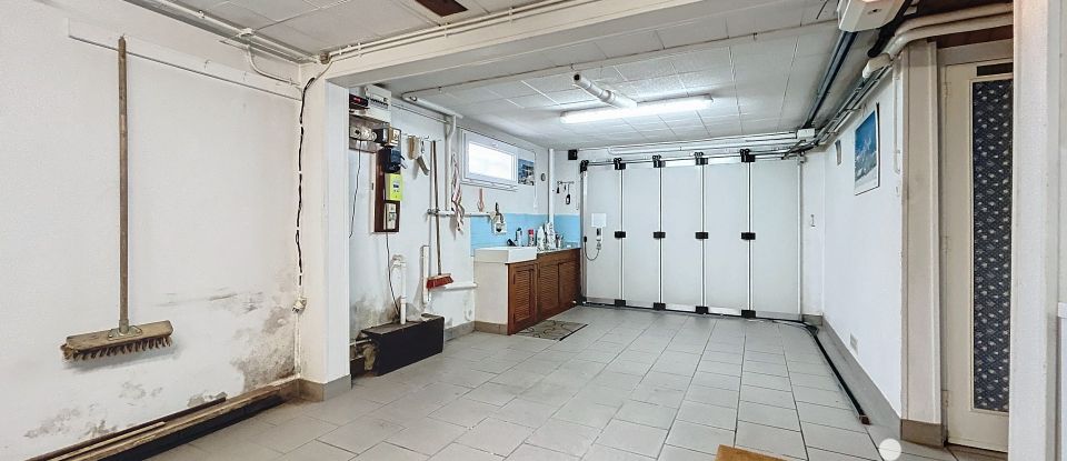 Traditional house 7 rooms of 102 m² in Saint-Memmie (51470)