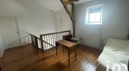 House 8 rooms of 234 m² in Semblançay (37360)