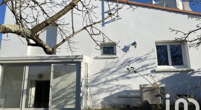 House 3 rooms of 85 m² in Royan (17200)