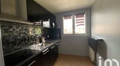 Duplex 4 rooms of 83 m² in Évry (91000)
