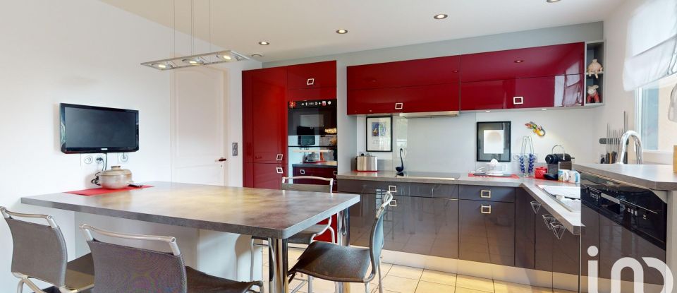 Pavilion 4 rooms of 82 m² in Clermont-Ferrand (63000)