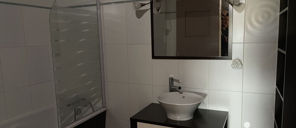 Apartment 4 rooms of 80 m² in Laon (02000)