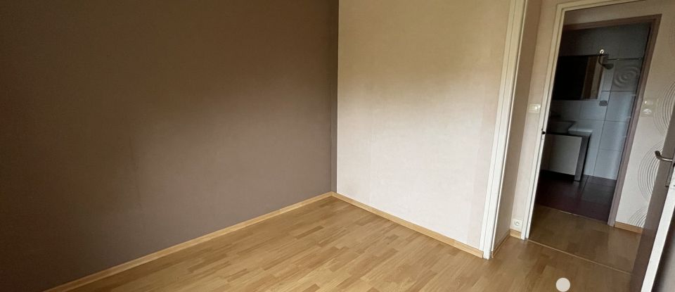 Apartment 4 rooms of 80 m² in Laon (02000)