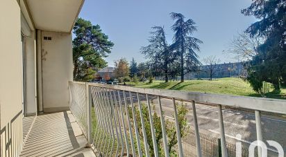 Apartment 3 rooms of 54 m² in Saint-Martin-d'Hères (38400)