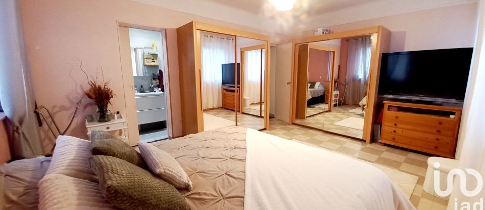 Maison 9 pièces de 270 m² à Sotteville-lès-Rouen (76300)