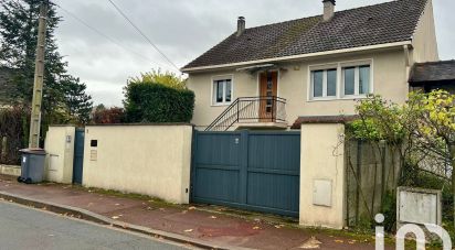 Traditional house 7 rooms of 146 m² in Verneuil-sur-Seine (78480)