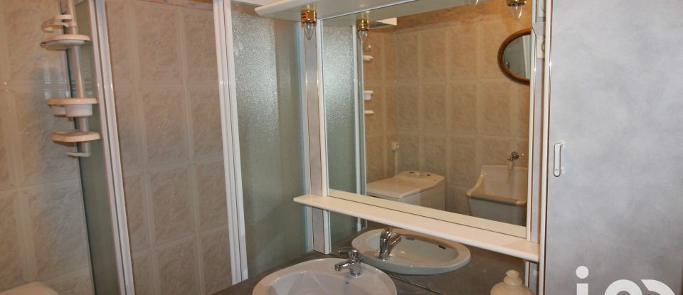 Apartment 5 rooms of 107 m² in Saint-Laurent-de-Cerdans (66260)