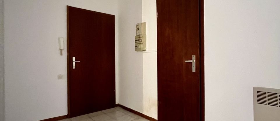 Apartment 3 rooms of 75 m² in Saint-Avold (57500)